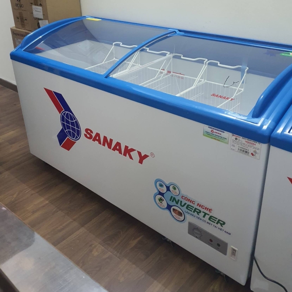 Tủ đông Inverter Sanaky VH-6899K3 680 lít