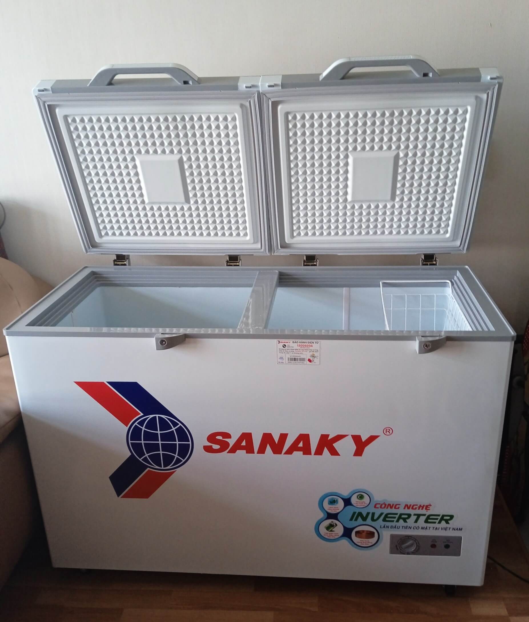 Tủ đông Sanaky Inverter VH-3699A4K 360 lít