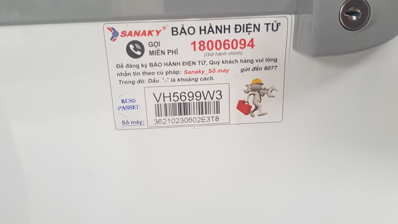 Đặc điểm nổi bật Dàn lạnh ống đồng (Làm lạnh cực nhanh) Công nghệ inverter (Siêu tiết kiệm điện) Gas R600A (Thân thiện môi trường) Trang bị giỏ đựng (Tiện dụng) Trang bị bánh xe (Dễ dàng di chuyển) Tủ đông Inverter Sanaky VH-5699W3 560 lít
