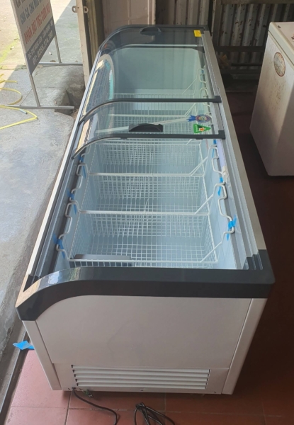 Tủ Đông Trưng Bày Sanaky VH-1099KA 750 lít