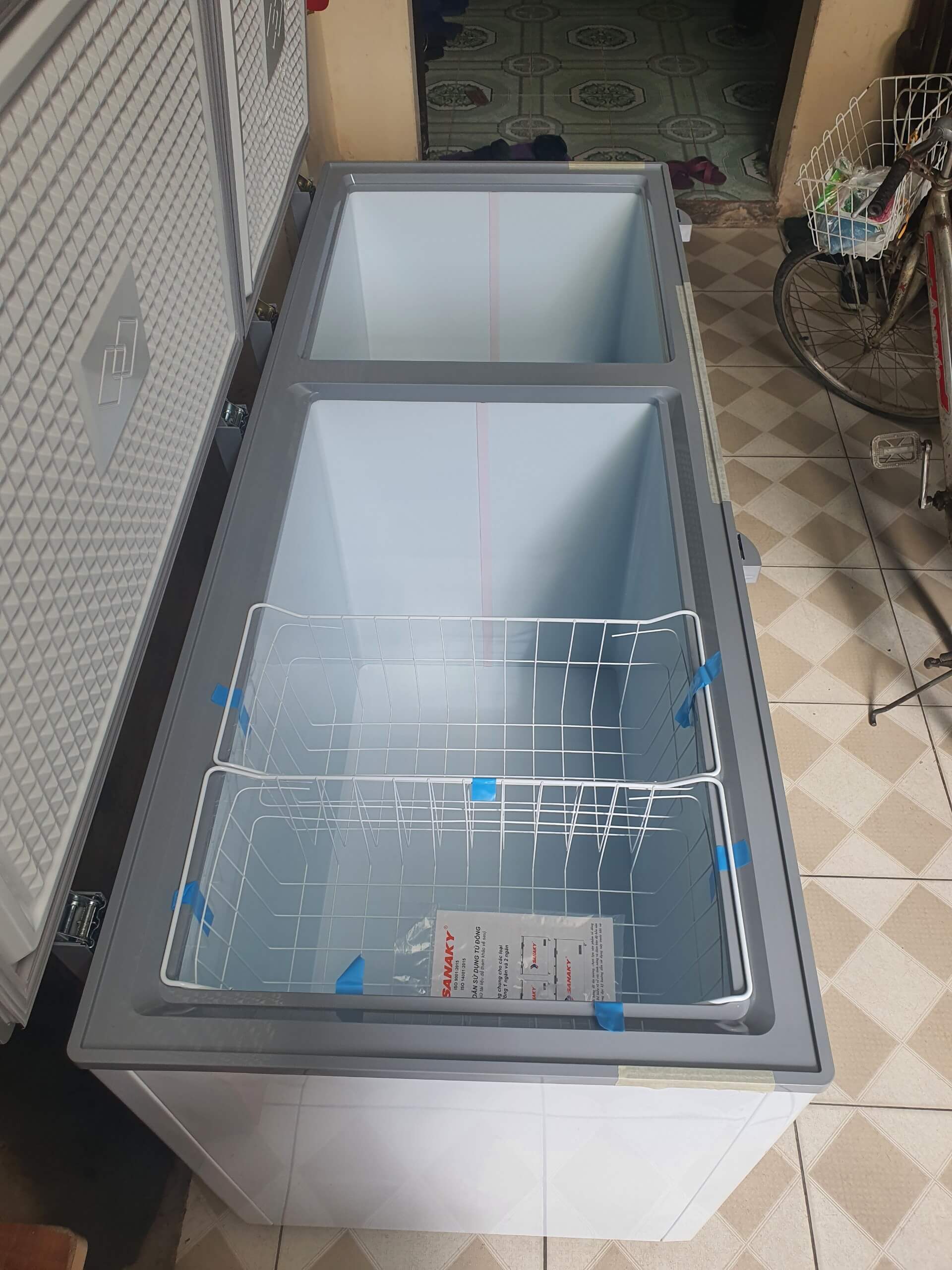 Tủ đông Sanaky VH-6699W4K 660 lít