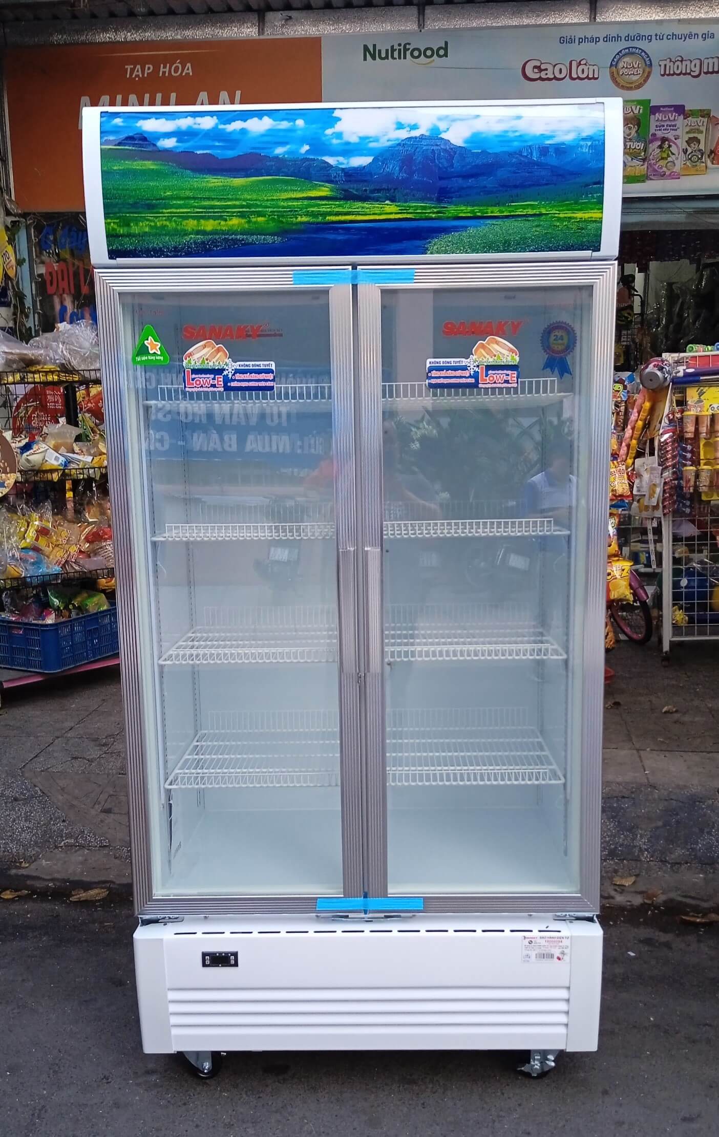 Tủ mát Sanaky VH-1009HP